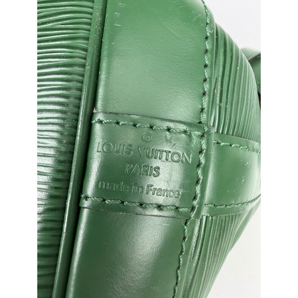 Louis Vuitton NeoNoe Shoulder Bag MM in Green Epi Leather 2013 S - Picture 4 of 14